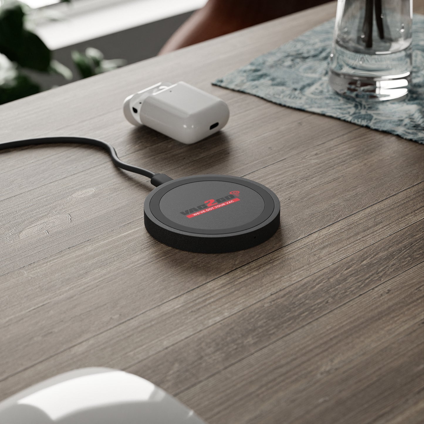 Vac2Go - Quake Wireless Charging Pad - Phone Charger